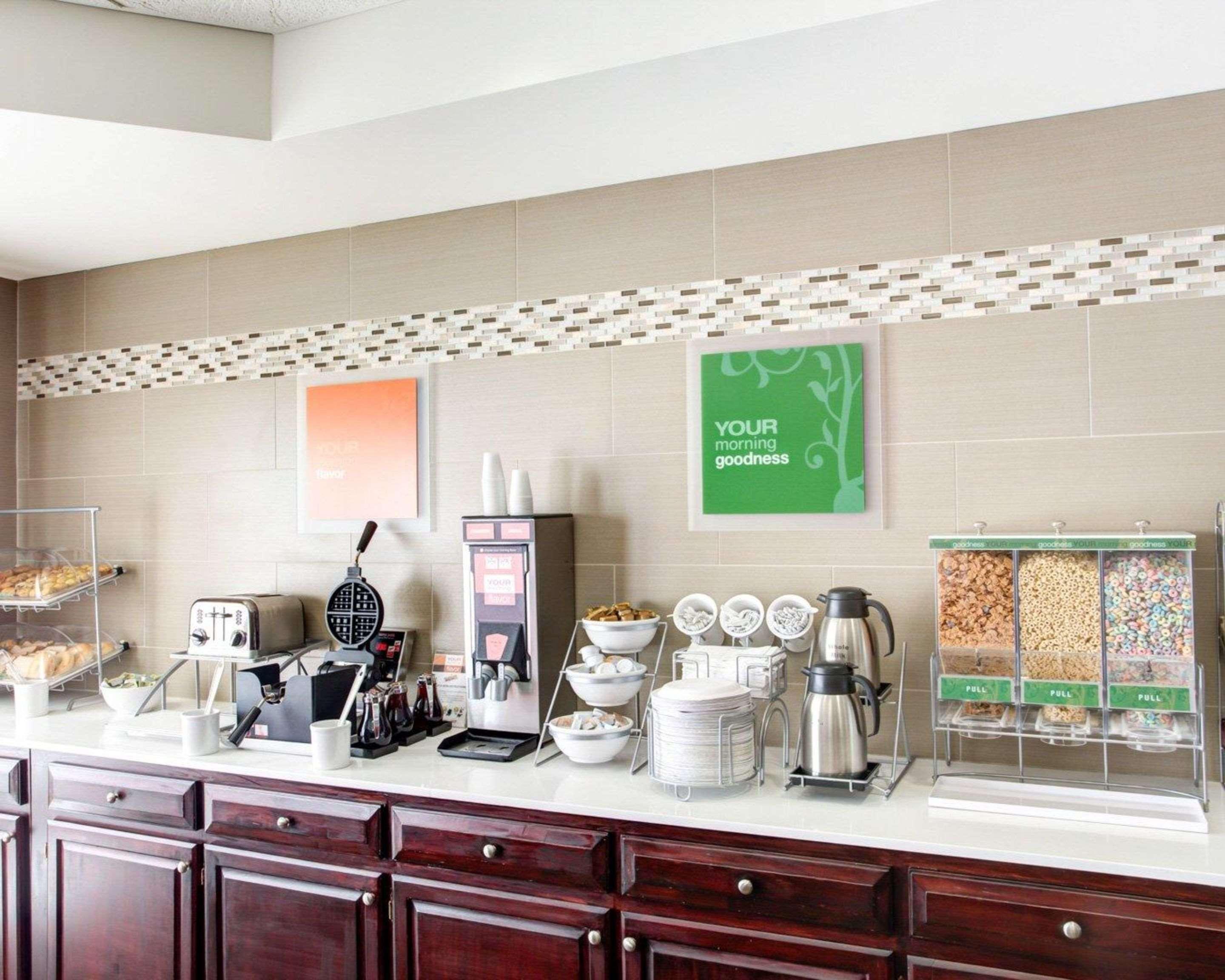 Comfort Suites Crossville Bagian luar foto