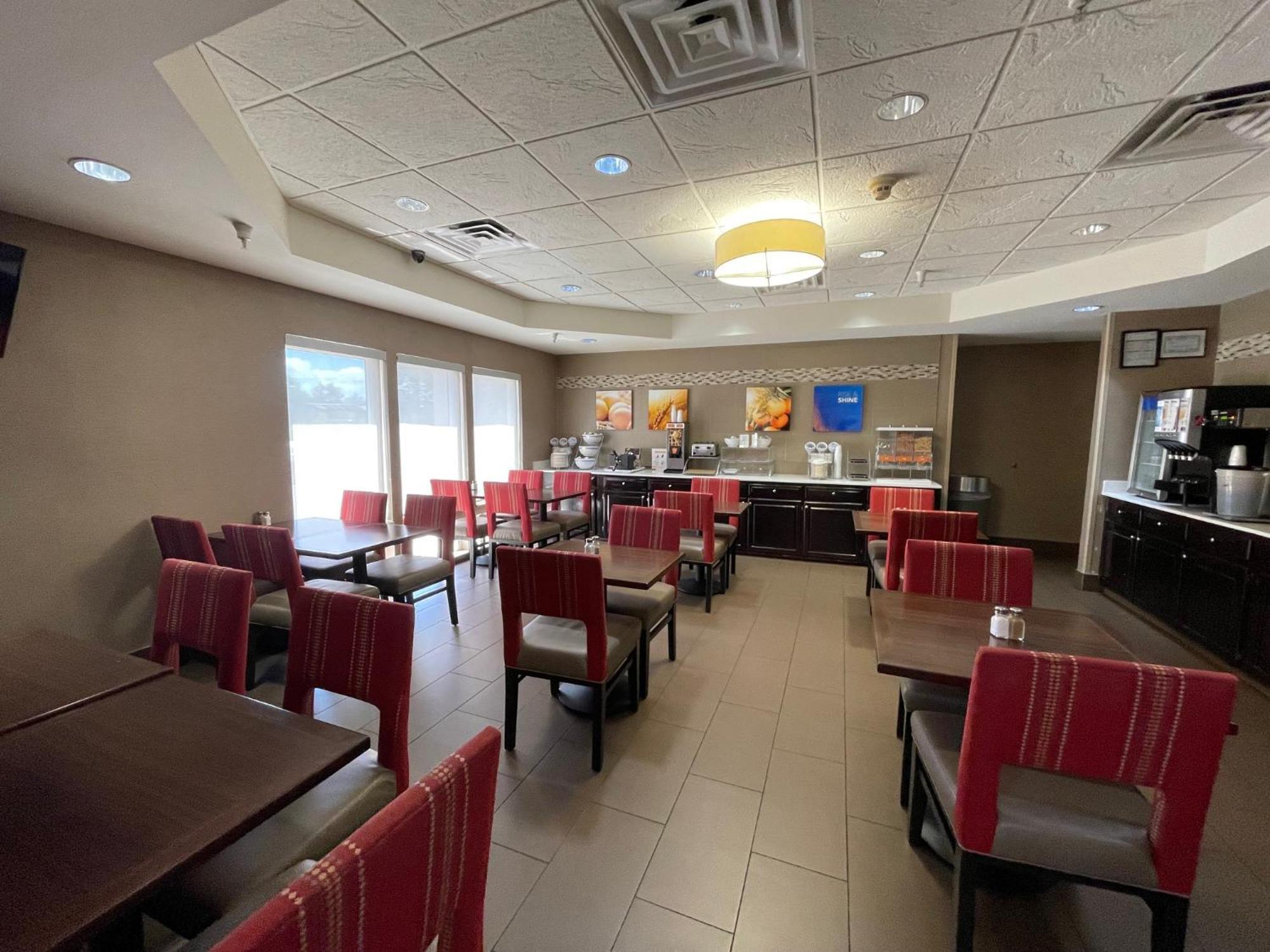 Comfort Suites Crossville Bagian luar foto