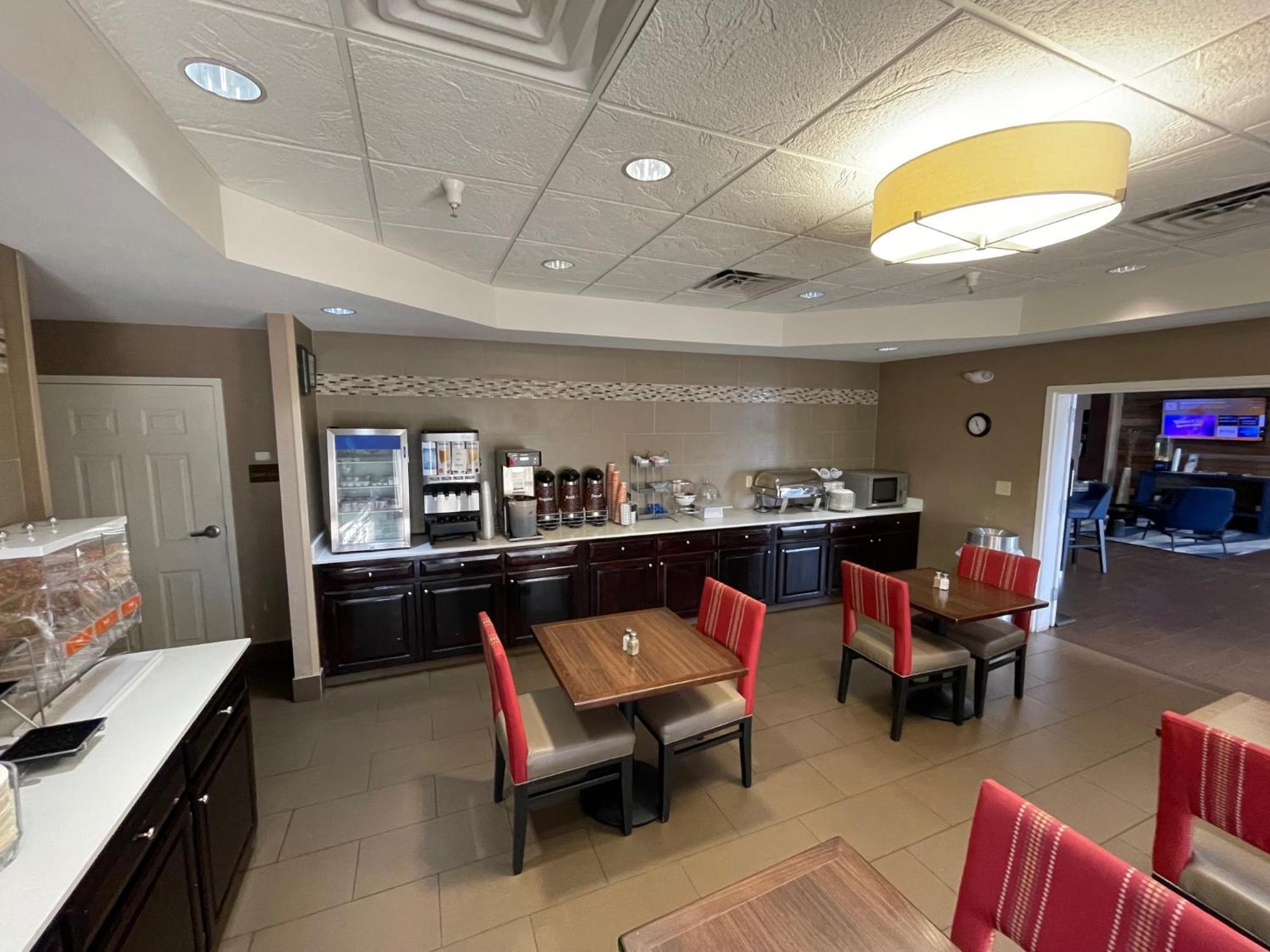 Comfort Suites Crossville Bagian luar foto