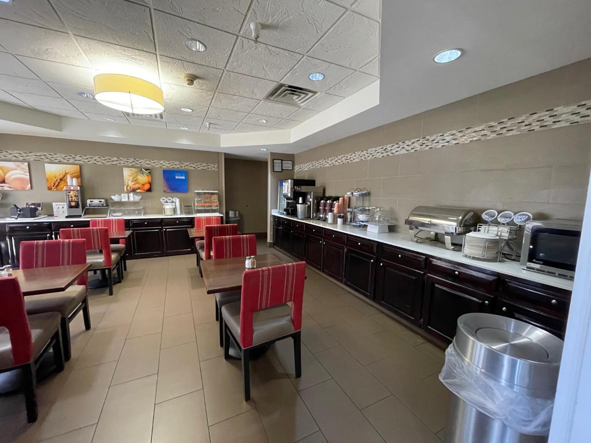 Comfort Suites Crossville Bagian luar foto