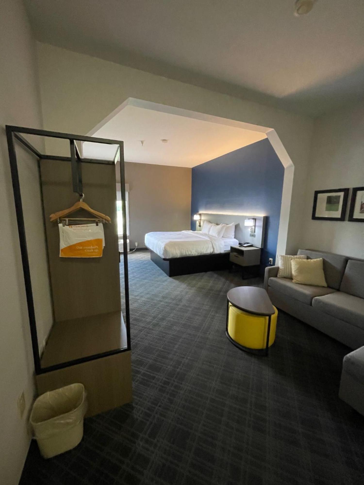 Comfort Suites Crossville Bagian luar foto