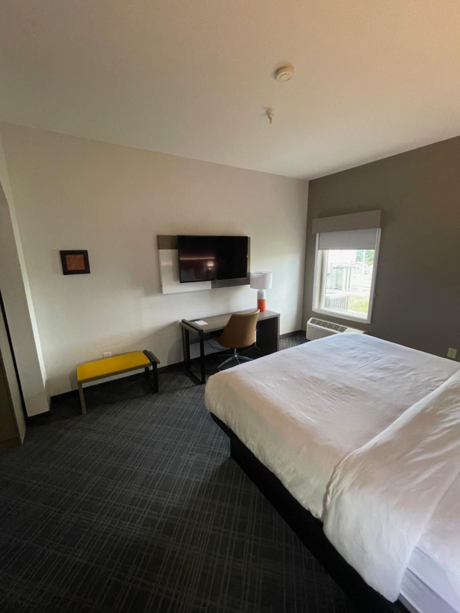 Comfort Suites Crossville Bagian luar foto