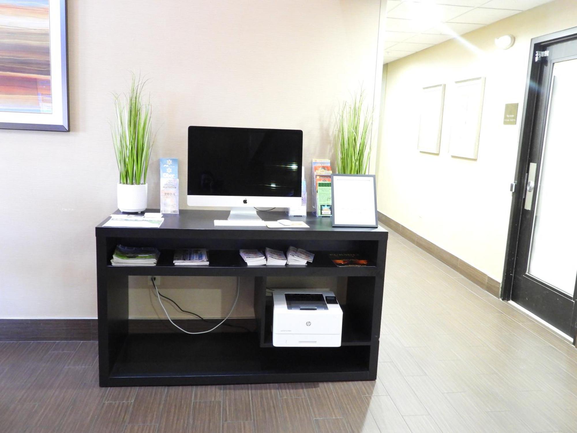 Comfort Suites Crossville Bagian luar foto