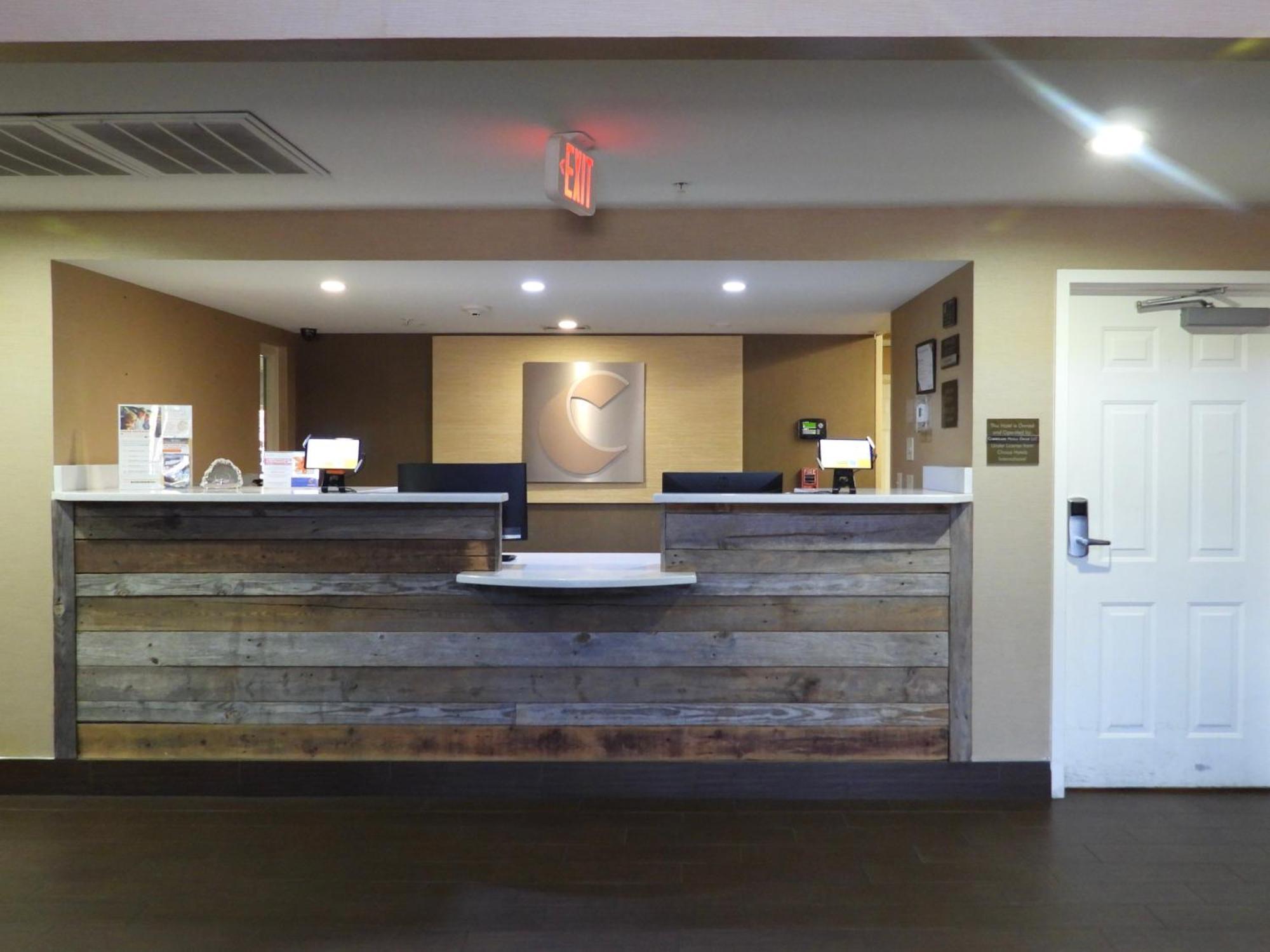 Comfort Suites Crossville Bagian luar foto