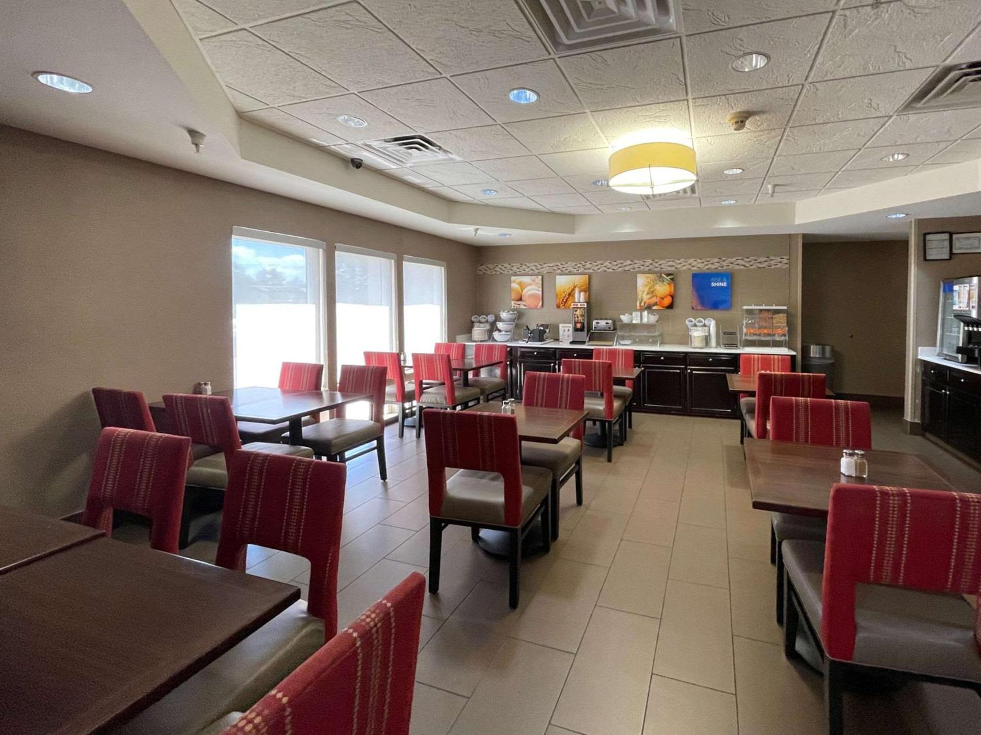 Comfort Suites Crossville Bagian luar foto