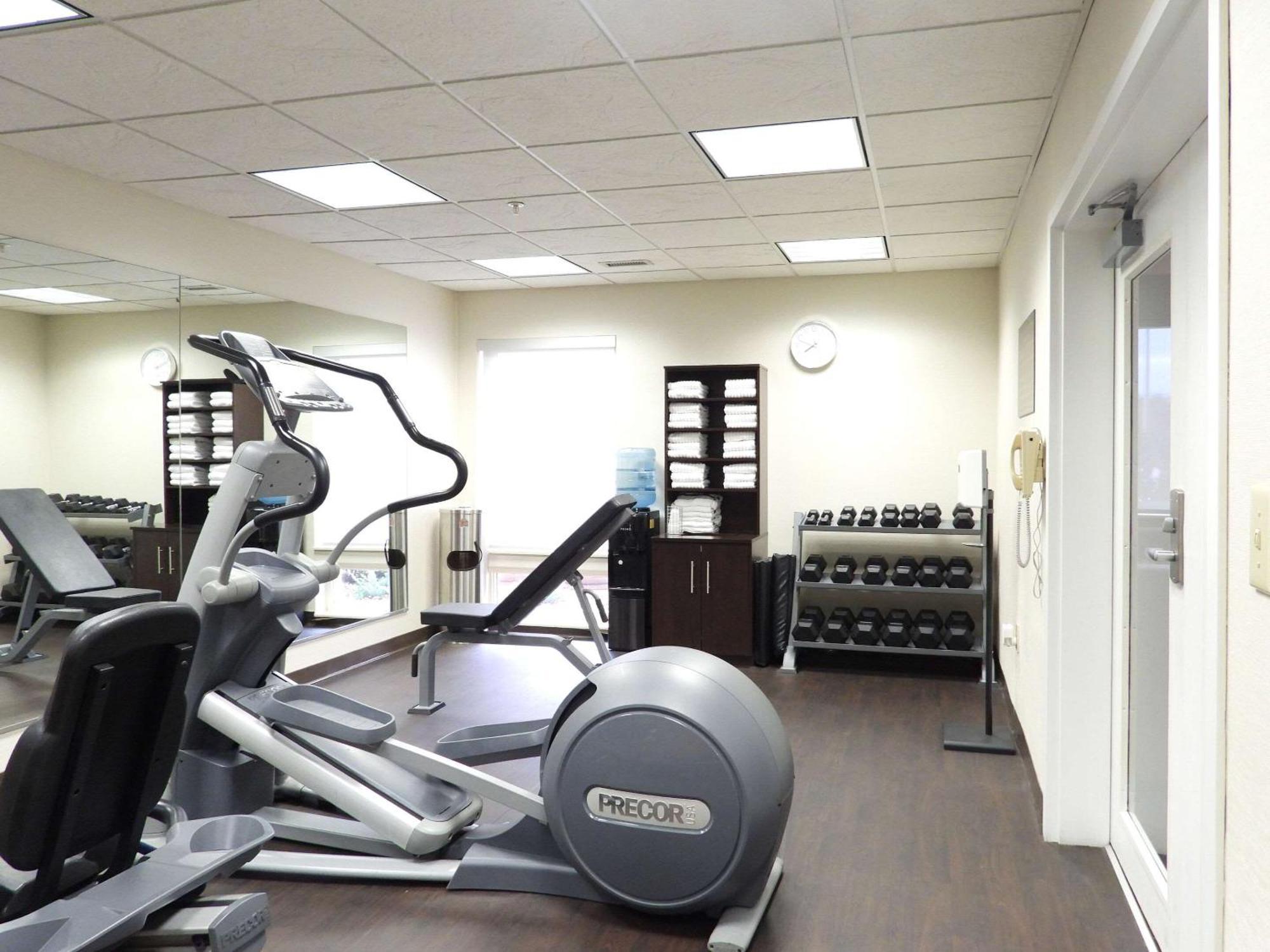 Comfort Suites Crossville Bagian luar foto