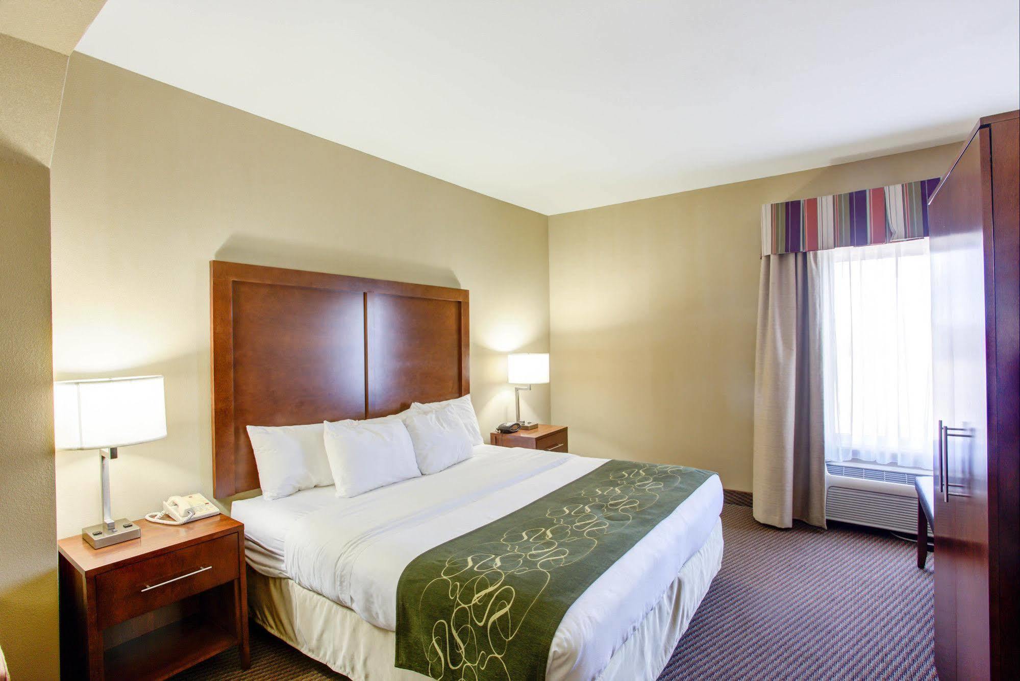 Comfort Suites Crossville Bagian luar foto